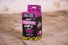 MUC-OFF TUBELESS KIT